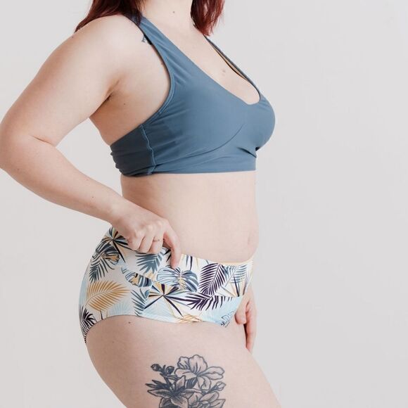 NWT Crossback Athletic Bikini Swimsuit Top / Sports Bralette in Jade - Picture 7 of 13